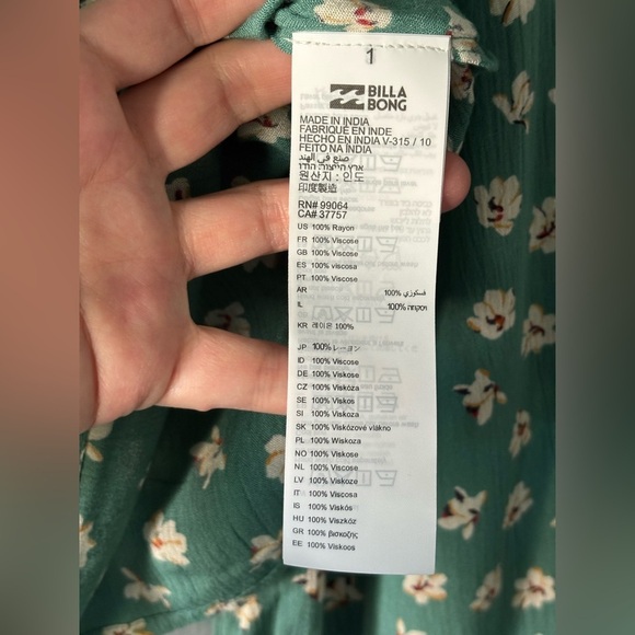 Billabong | Bell Sleeve Off-Shoulder Floral Top | M | Green - Picture 7 of 11